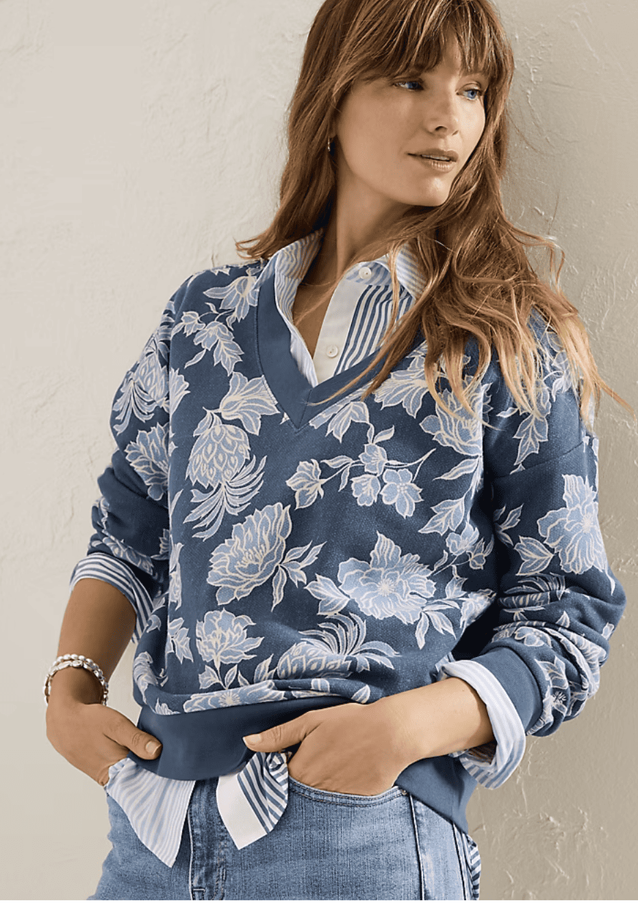Tommy Bahama Marina Del Mar Breezy Blooms V-Neck Sweatshirt